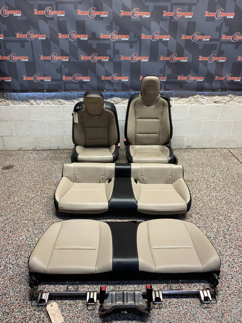 2010 CAMARO SS FRONT REAR LEATHER SEATS TAN/BLACK NICE! USED!
