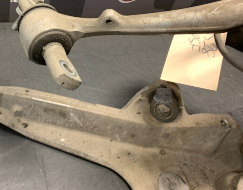 2000 CORVETTE C5 CONVERTIBLE OEM PASSENGER FRONT HUB KNUCKLE CONTROL ARM KNEE