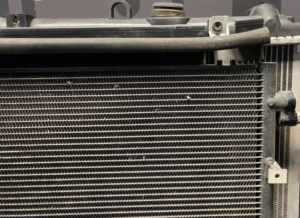 2015 CHEVROLET CAMARO ZL1 OEM RADIATOR AC CONDENSOR WITH FANS USED