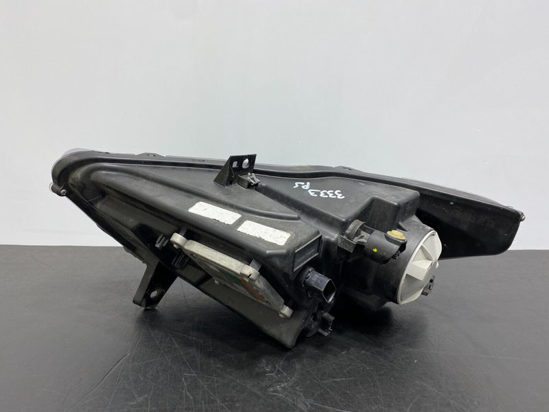 2016 FORD MUSTANG GT OEM PASSENGER RH HEADLIGHT HEADLIGHT ASSEMBLY USED