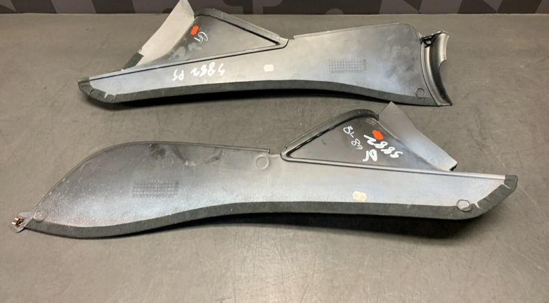 2004 PONTIAC GTO OEM BLACK CENTER CONSOLE SIDE PANEL SUEDE TRIMS