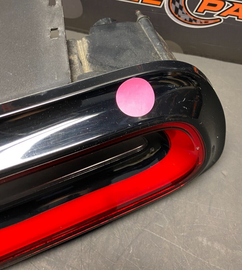 2018 DODGE CHALLENGER SCAT PACK OEM PASSENGER RH REAR TAIL LIGHT USED