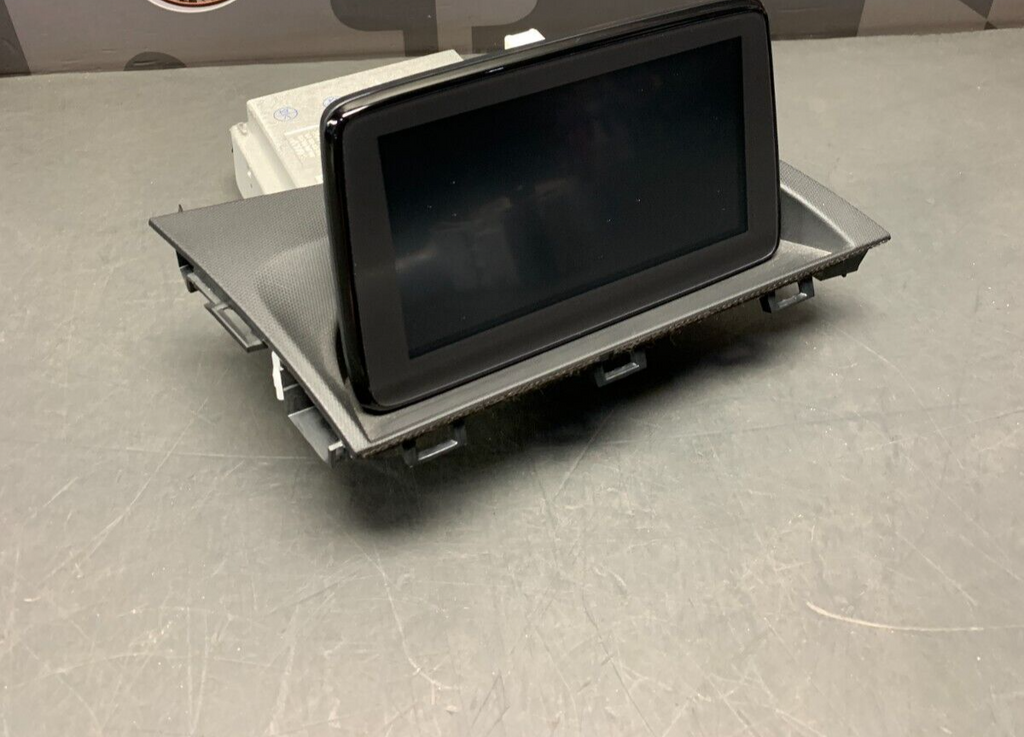 2021 MAZDA MIATA MX-5 RF ND OEM NAVIGATION HEADUNIT RADIO SCREEN UNIT USED