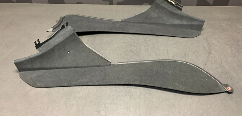 2004 PONTIAC GTO OEM BLACK CENTER CONSOLE SIDE PANEL SUEDE TRIMS