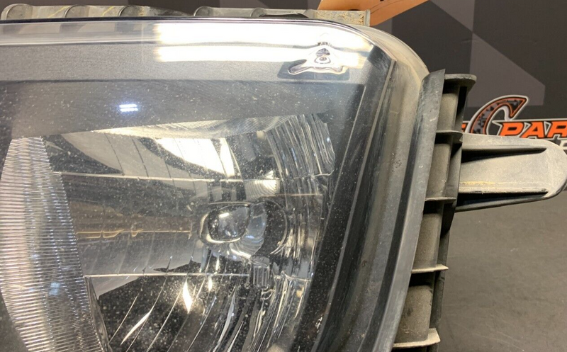 2010 CAMARO SS OEM LH DRIVER HEADLIGHT HALOGEN