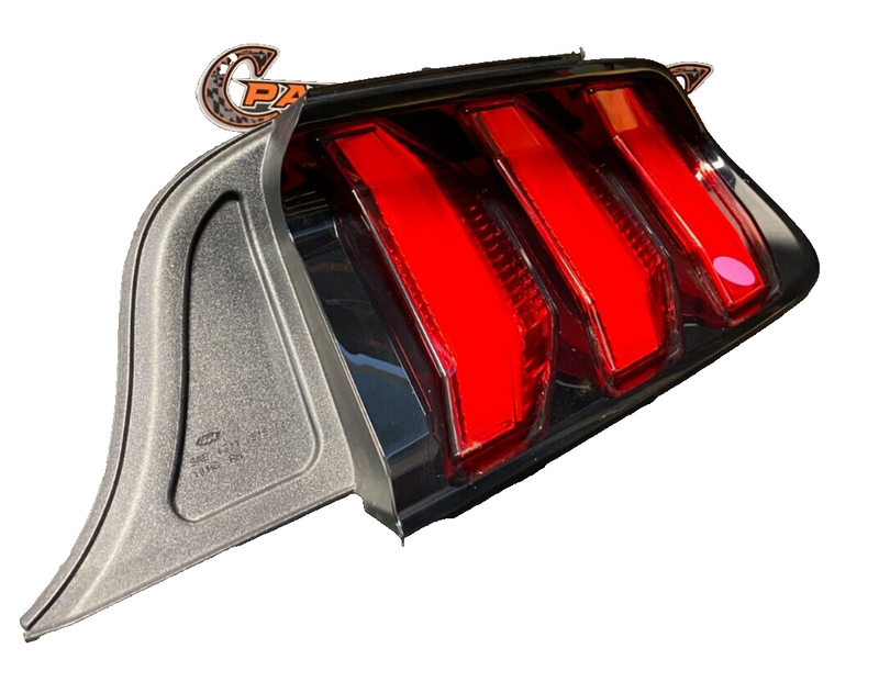 2019 FORD MUSTANG GT OEM PASSENGER RH TAIL LIGHT USED