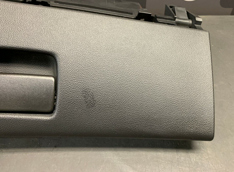 2015 CHEVROLET SS SEDAN OEM GLOVE BOX