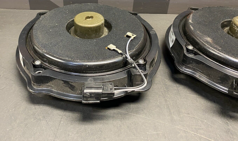2007 PORSCHE 911 TURBO 997.1 OEM BOSE FRONT DOOR SPEAKERS PAIR DR PS USED