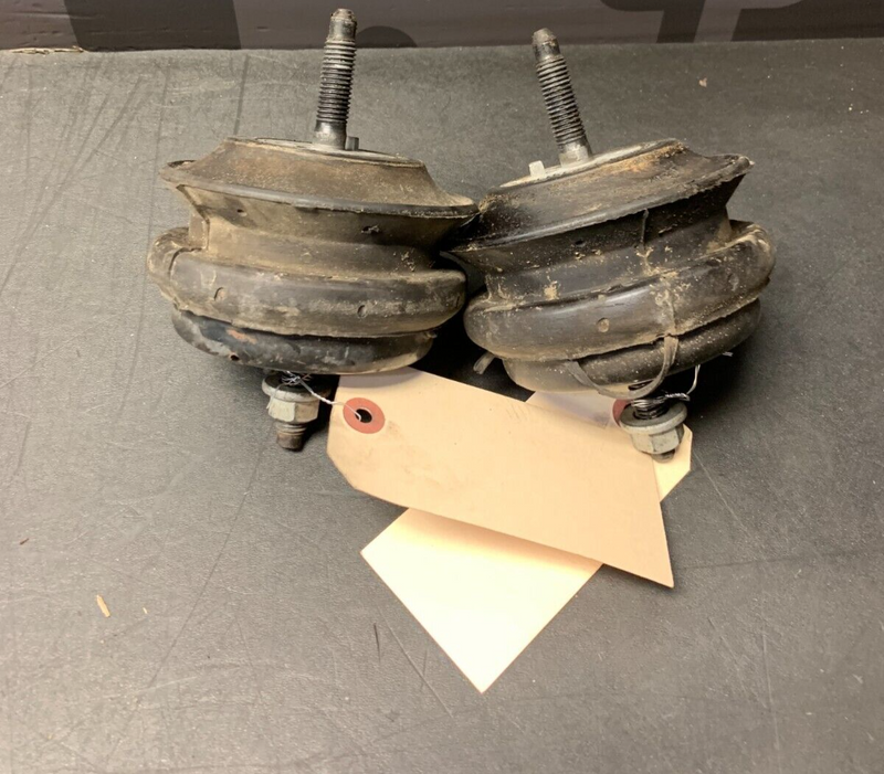 1998 CORVETTE C5 OEM FRONT ENGINE MOUNT PUCKS