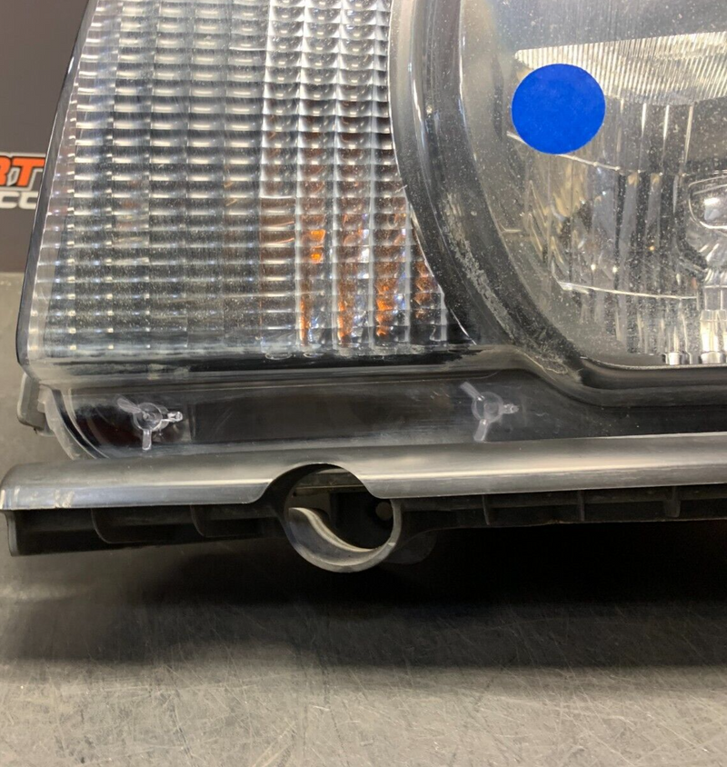 2010 CAMARO SS OEM LH DRIVER HEADLIGHT HALOGEN
