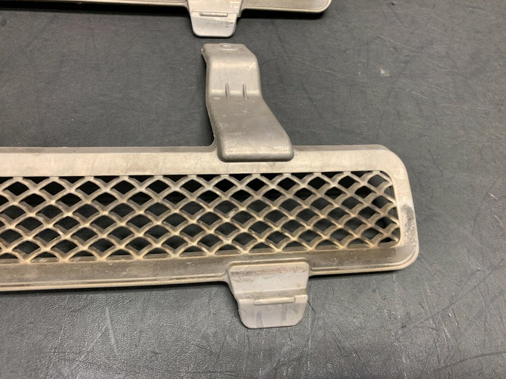 2011 CADILLAC CTSV CTS-V SEDAN OEM REAR MESH VENTS GRILLES PASSENGER DRIVER
