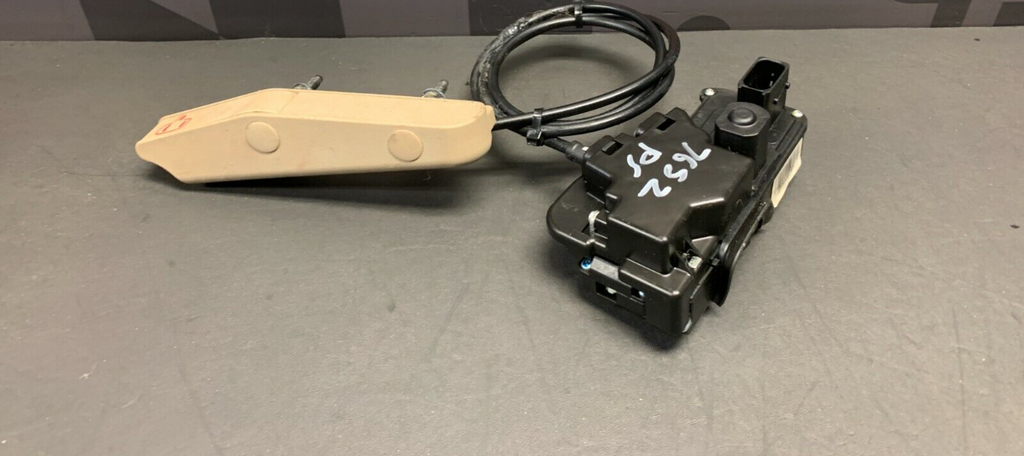 2008 CORVETTE C6 COUPE OEM PASSENGER DOOR LATCH ACTUATOR W/ RELEASE TAN
