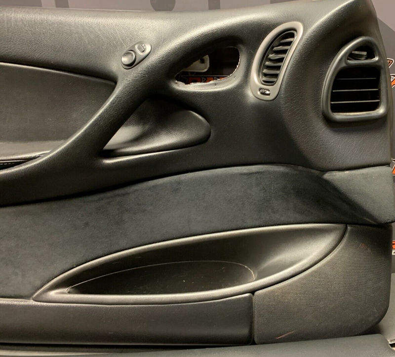 2004 PONTIAC GTO OEM DRIVER PASSENGER FRONT DOOR PANELS