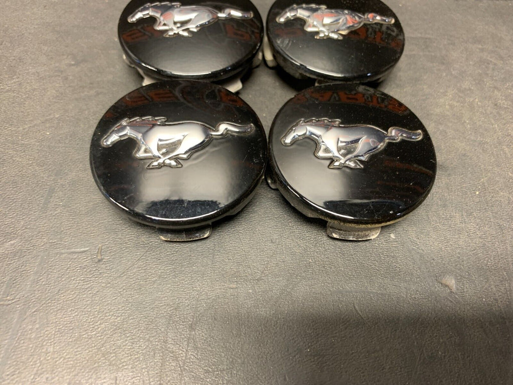 2015 FORD MUSTANG GT COUPE OEM CENTER CAPS SET (4)