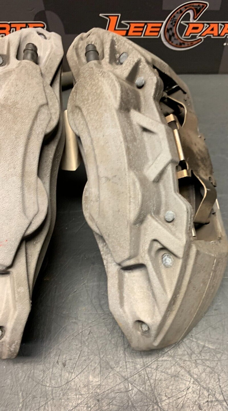 2019 FORD MUSTANG GT OEM FRONT BRAKE CALIPERS PAIR DRIVER PASSENGER USED