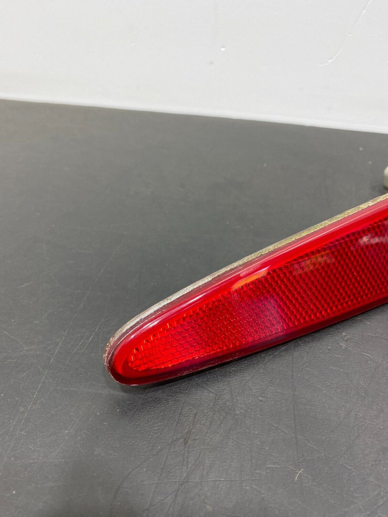 2009 CHEVY CORVETTE C6 OEM DRIVER LH REAR REFLECTOR SIDE MARKER LIGHT USED