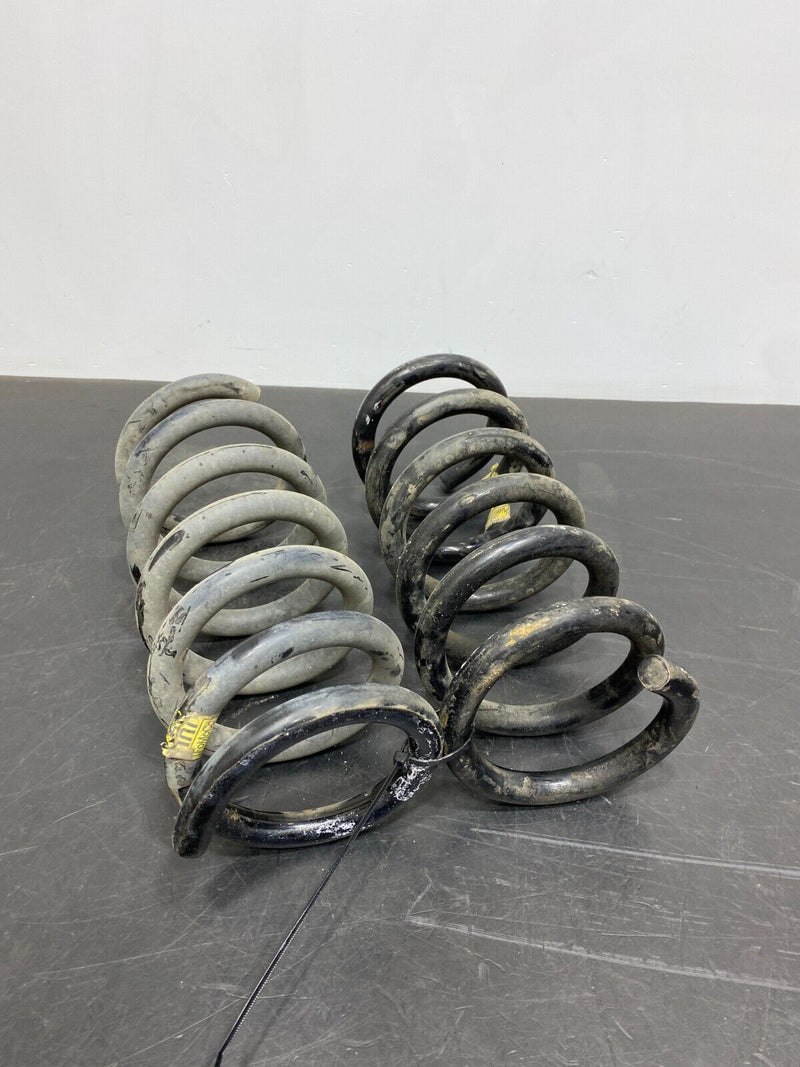 2015 FORD MUSTANG GT OEM REAR COIL SPRINGS PAIR DRIVER PASSENGER REAR USED