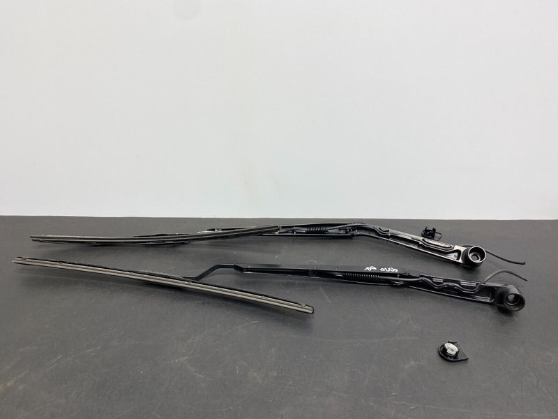 2015 CORVETTE C7 Z06 OEM WINDSHIELD WIPER ARMS WITH WIPER USED