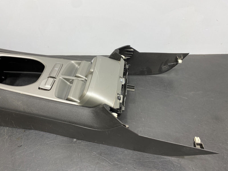 2015 CHEVROLET CAMARO SS OEM CENTER CONSOLE ASSEMBLY WITH GAUGE PACK M/T USED