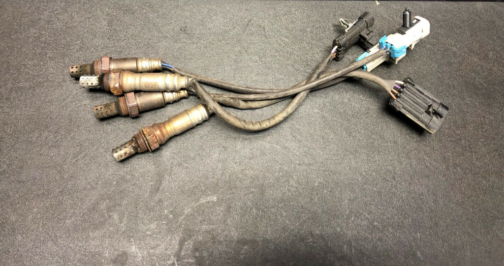 2005-2006 PONTIAC GTO OEM LS2 O2 OXYGEN SENSOR SET PRIMARY SECONDARY