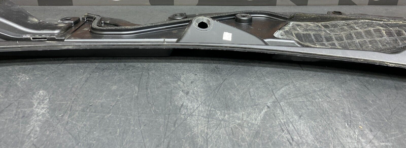 2016 FORD MUSTANG GT350R OEM LOWER WINDSHIELD COWL PANEL USED