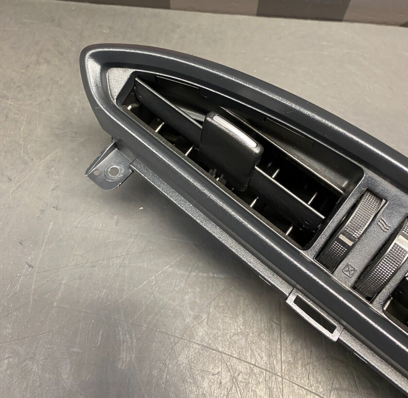 2017 SUBARU BRZ OEM CENTER DASH VENT USED