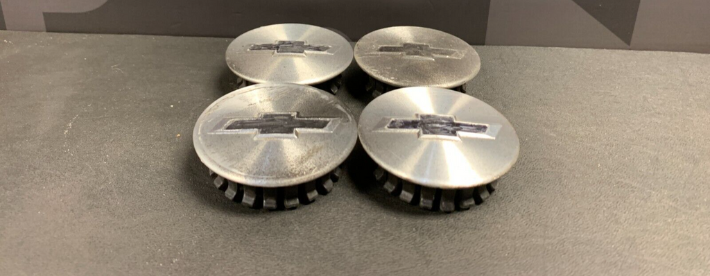 2012 CAMARO SS OEM CENTER CAP FOR RIMS SET OF 4 USED
