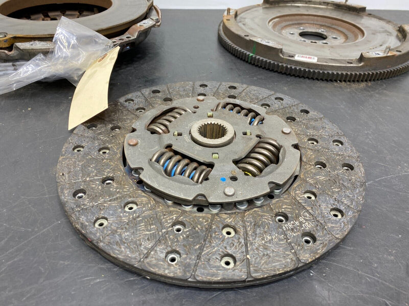 2012 CORVETTE C6 GRANDSPORT OEM CLUTCH PRESSURE PLATE FLYWHEEL COMBO USED