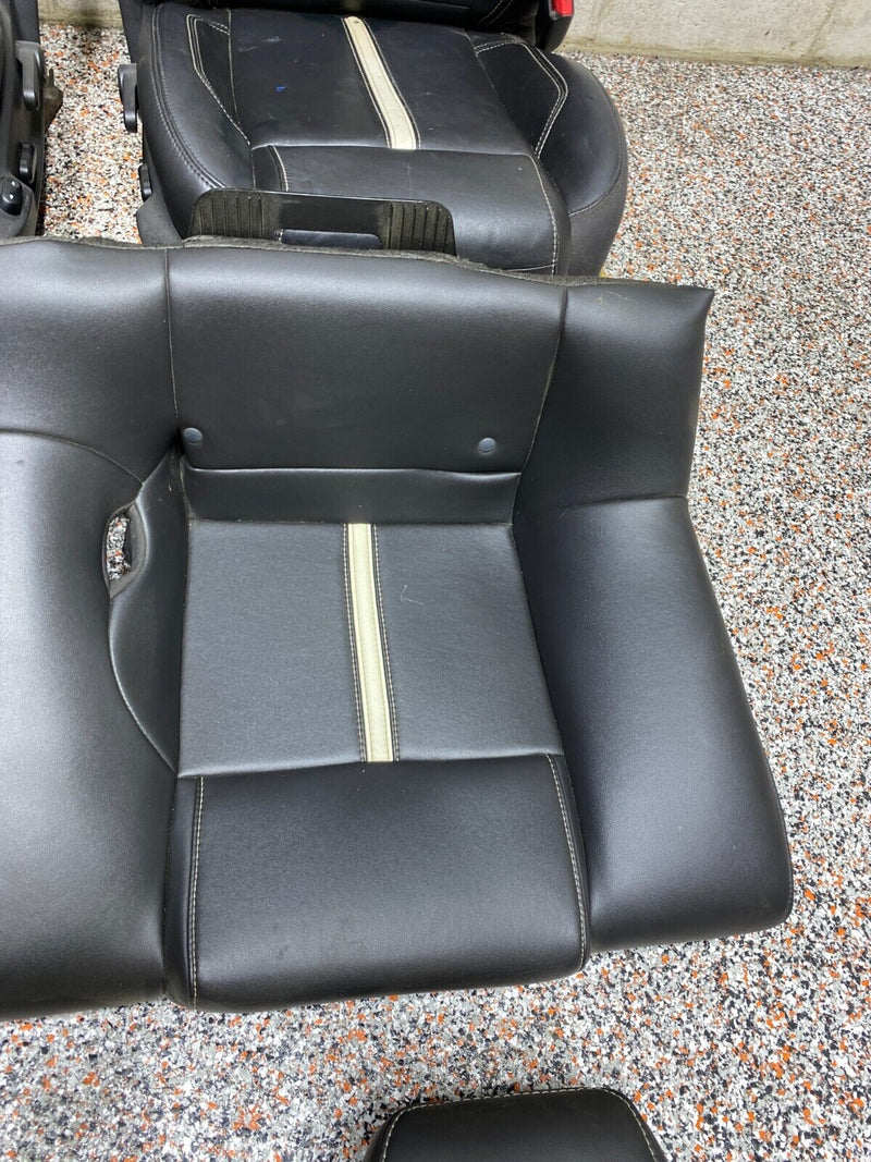 2013 FORD MUSTANG GT OEM BLACK LEATHER WHITE STRIPE FRONT REAR SEATS SEAT USED
