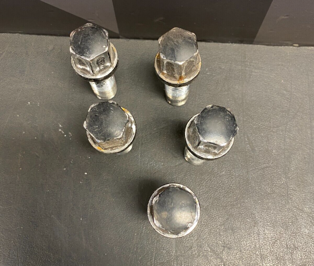 2012 AUDI R8 V10 OEM COUPE OEM LUG BOLTS SET OF (5) USED