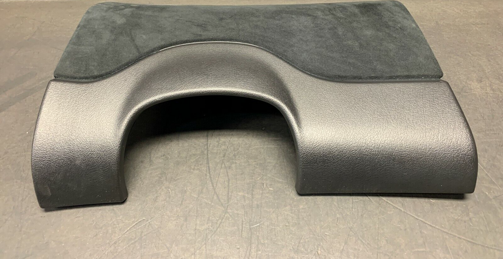 2005 PONTIAC GTO OEM BLACK SUEDE DRIVER LOWER KNEE DASH PANEL
