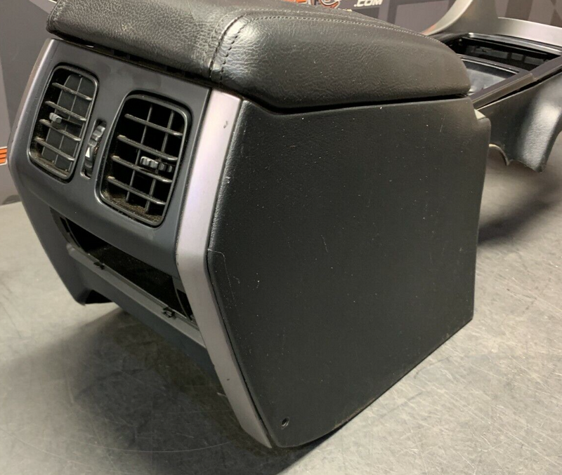 2004 PONTIAC GTO OEM CENTER CONSOLE