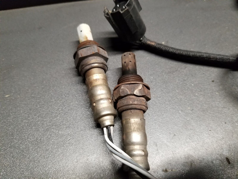 1999 DODGE VIPER GTS 2ND GEN OEM O2 OXYGEN SENSOR SET