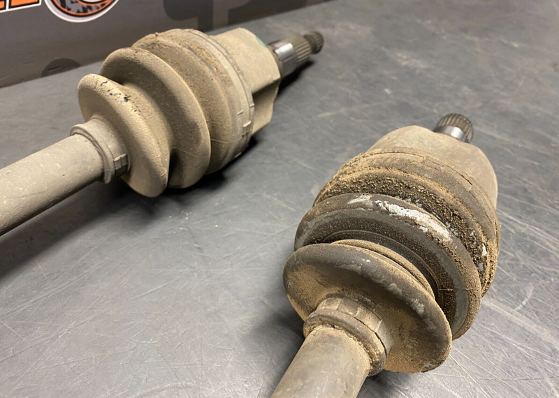 1996 MITSUBISHI 3000GT VR4 OEM REAR CV AXLES PAIR DR PS USED