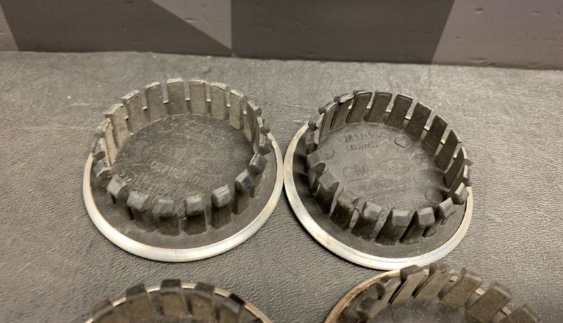 2012 CAMARO SS OEM CENTER CAP FOR RIMS SET OF 4 USED