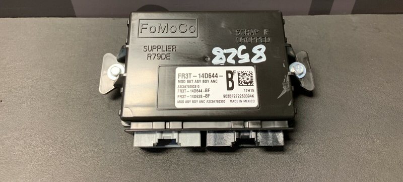 2018 FORD MUSTANG GT OEM FR3T-14D644-BF LIGHTING CONTROL MODULE