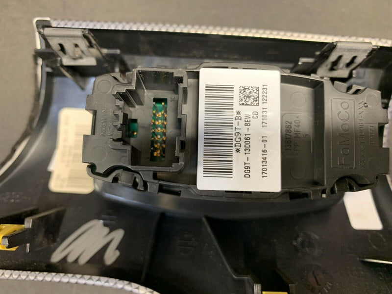 2018 FORD MUSTANG GT OEM CARBON PATTERN DASH TRIM