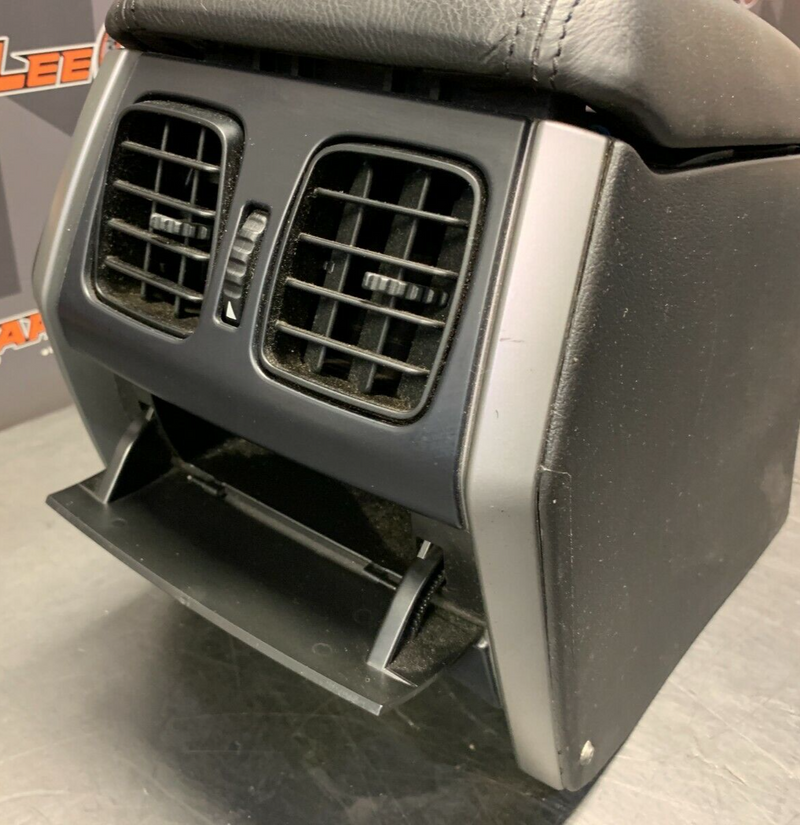 2004 PONTIAC GTO OEM CENTER CONSOLE