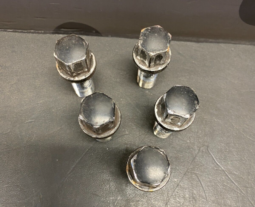 2012 AUDI R8 V10 OEM COUPE OEM LUG BOLTS SET OF (5) USED
