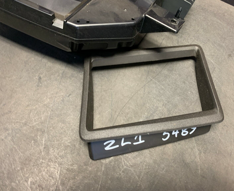2013 CHEVROLET CAMARO ZL1 OEM HEADS UP DISPLAY W/ BEZEL TRIM