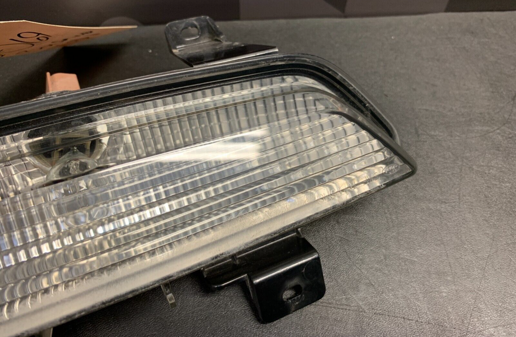 2019 FORD MUSTANG GT OEM REVERSE LIGHT USED