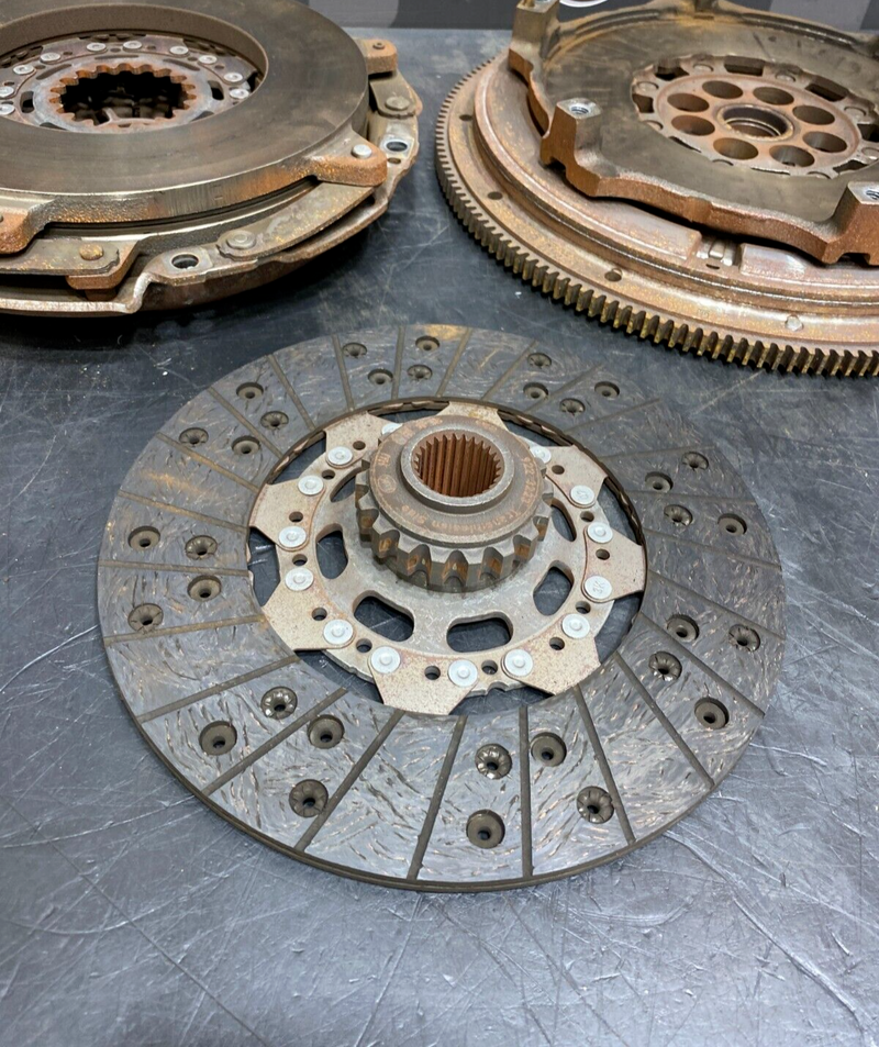 2014 CAMARO ZL1 COUPE OEM CLUTCH PRESSURE PLATE FLYWHEEL SET USED