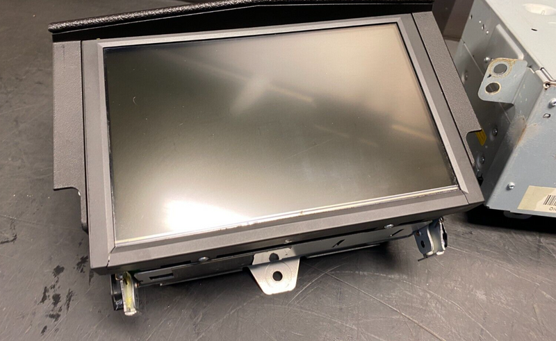 2011 CADILLAC CTSV CTS-V OEM RADIO HEAD UNIT WITH SCREEN USED