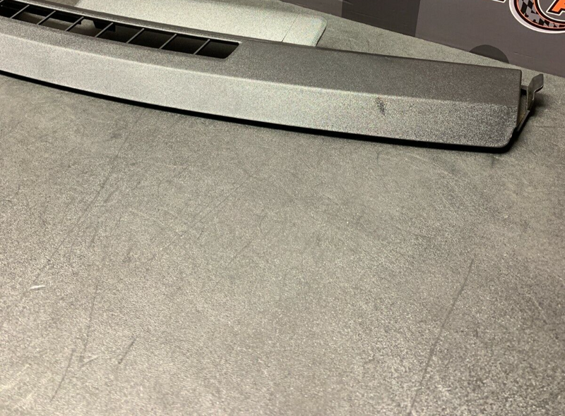 2019 FORD MUSTANG GT OEM DASH DEFROSTER VENT PANEL