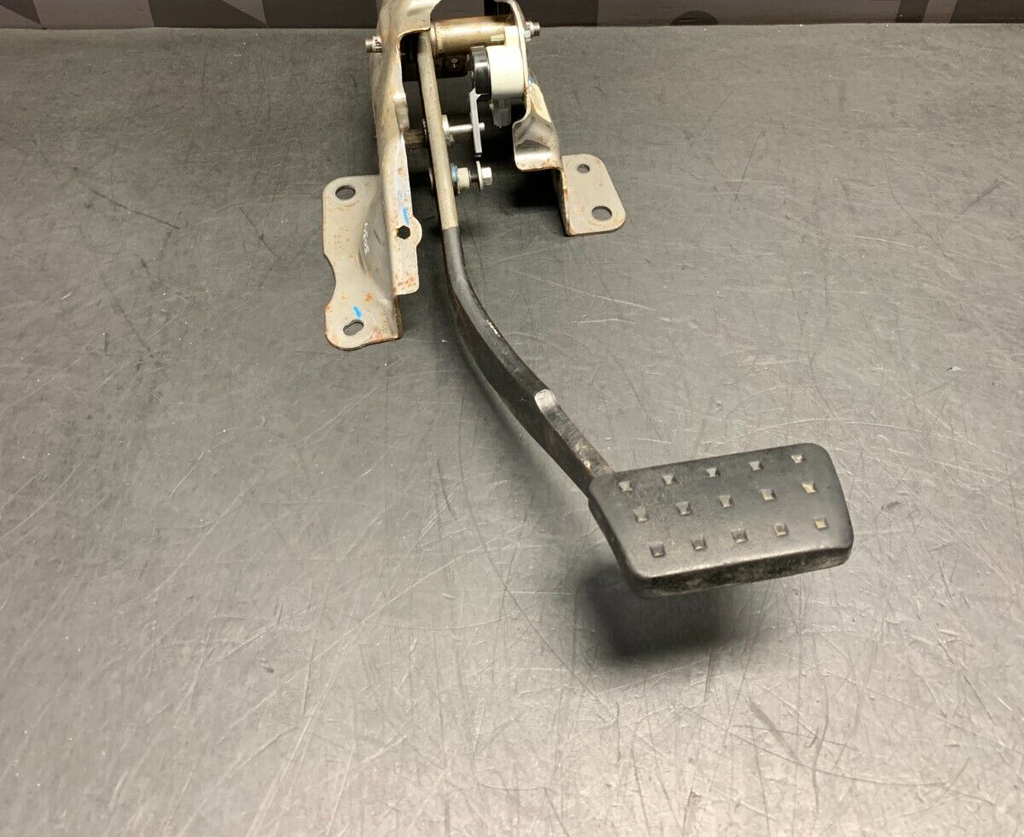 2013 CADILLAC CTS V COUPE OEM AUTOMATIC BRAKE PEDAL