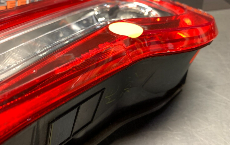 2018 SUBARU BRZ TS OEM PASSENGER RH LED TAIL LIGHT -CRACKED LENSE, NEEDS FIXED-