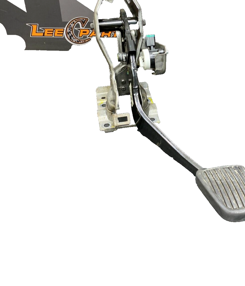 2010 CAMARO SS COUPE OEM MANUAL BRAKE PEDAL ASSEMBLY USED