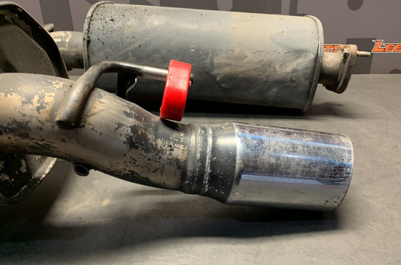 2005 PONTIAC GTO OEM DUAL MUFFLERS