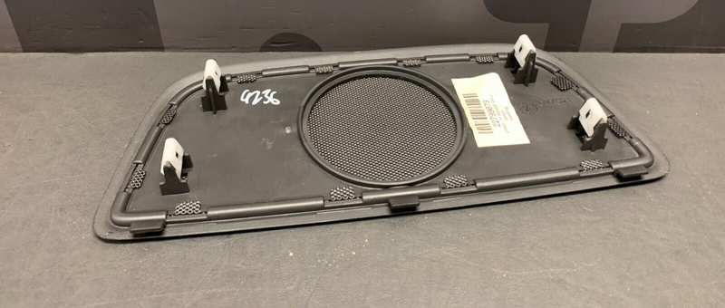 2014 CAMARO SS CONVERTIBLE OEM CENTER DASH SPEAKER COVER GRILLE