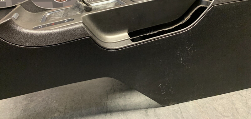 2013 FORD MUSTANG GT OEM CENTER CONSOLE USED